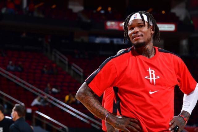 乐鱼体育下载-阵容满编 攻强守弱的麦克勒莫能为湖人带来什么？